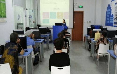 家门口的旅游咨询服务来啦 一站式解决您的吃住行游购娱